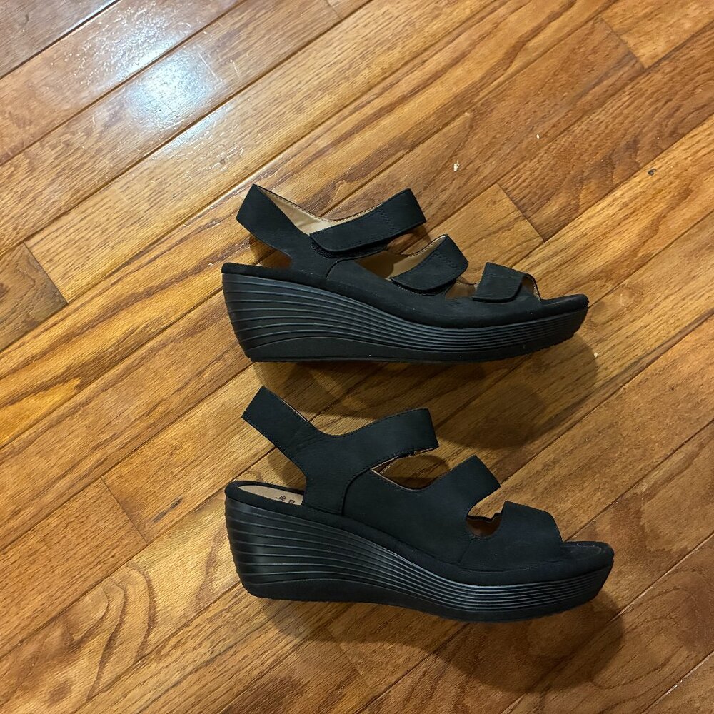 Clarks Reedly Juno Black Wedge Sandal size 6.5